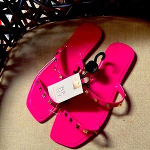 New BFNY Studded Womens Pink Jelly Sandals L 9-10 NWT